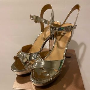 JustFab Silver Metallic Sandal Heels Size 11
